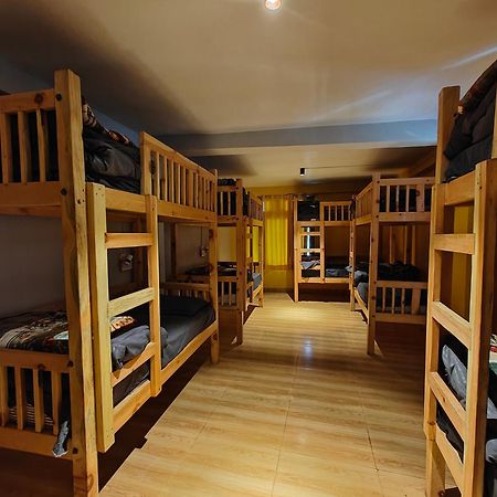 Whoopers Hostel Tosh Εξωτερικό φωτογραφία