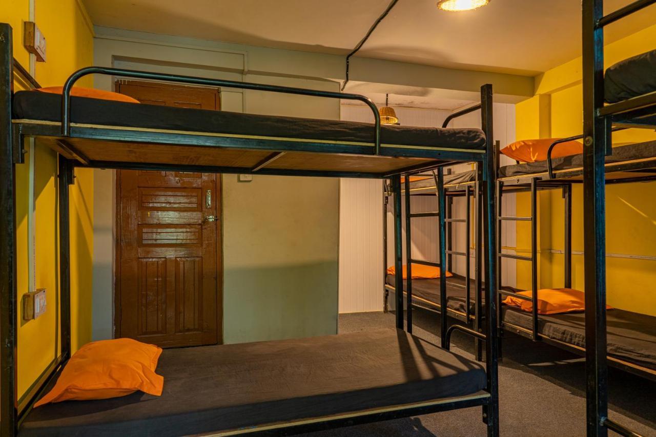 Whoopers Hostel Tosh Εξωτερικό φωτογραφία