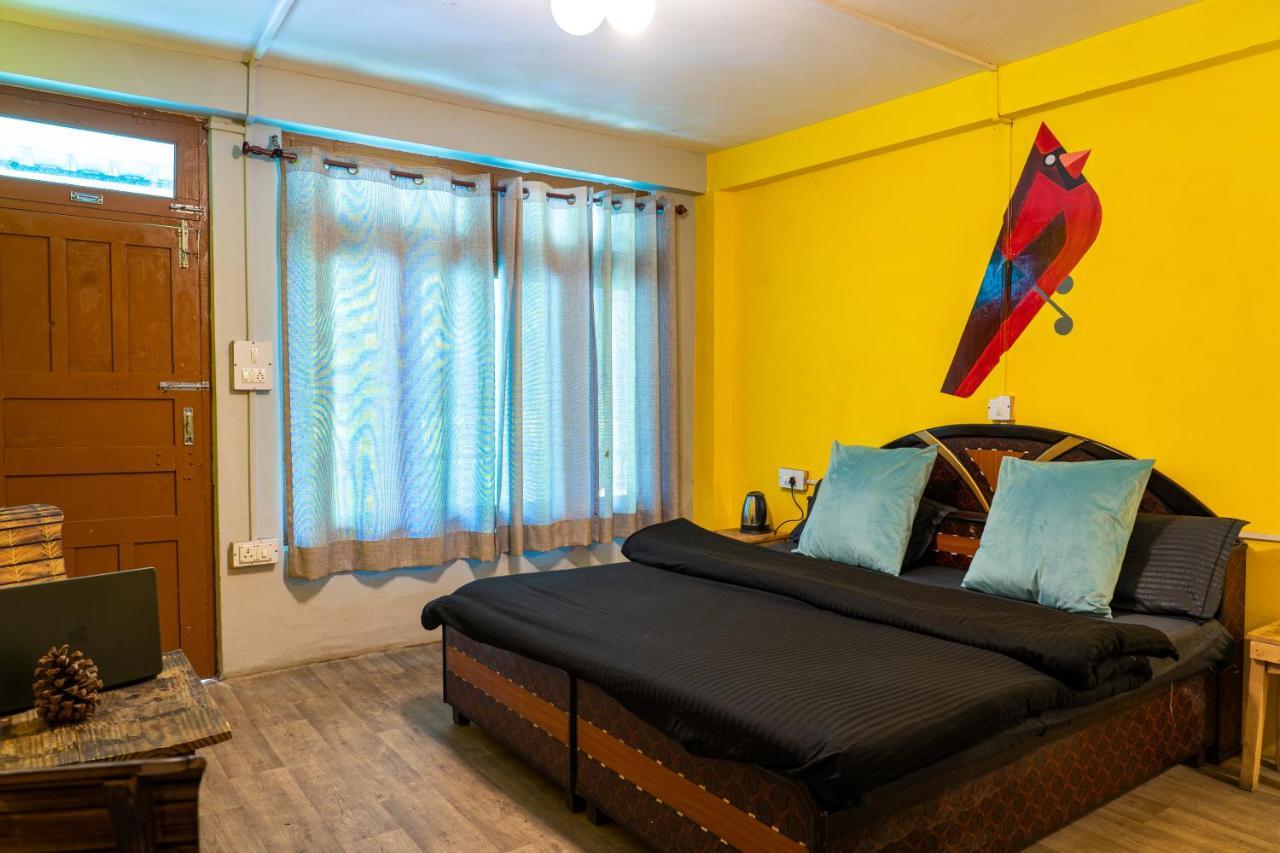Whoopers Hostel Tosh Εξωτερικό φωτογραφία