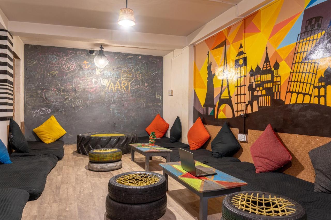 Whoopers Hostel Tosh Εξωτερικό φωτογραφία