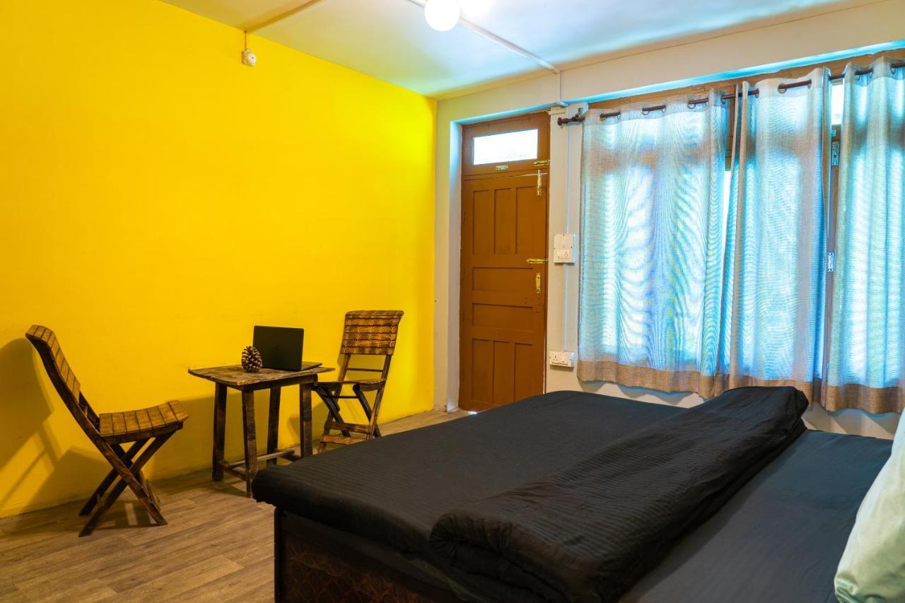 Whoopers Hostel Tosh Εξωτερικό φωτογραφία