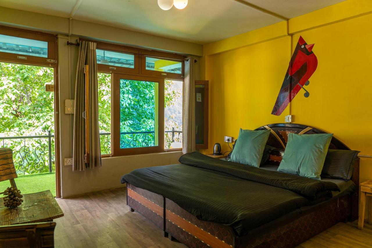 Whoopers Hostel Tosh Εξωτερικό φωτογραφία