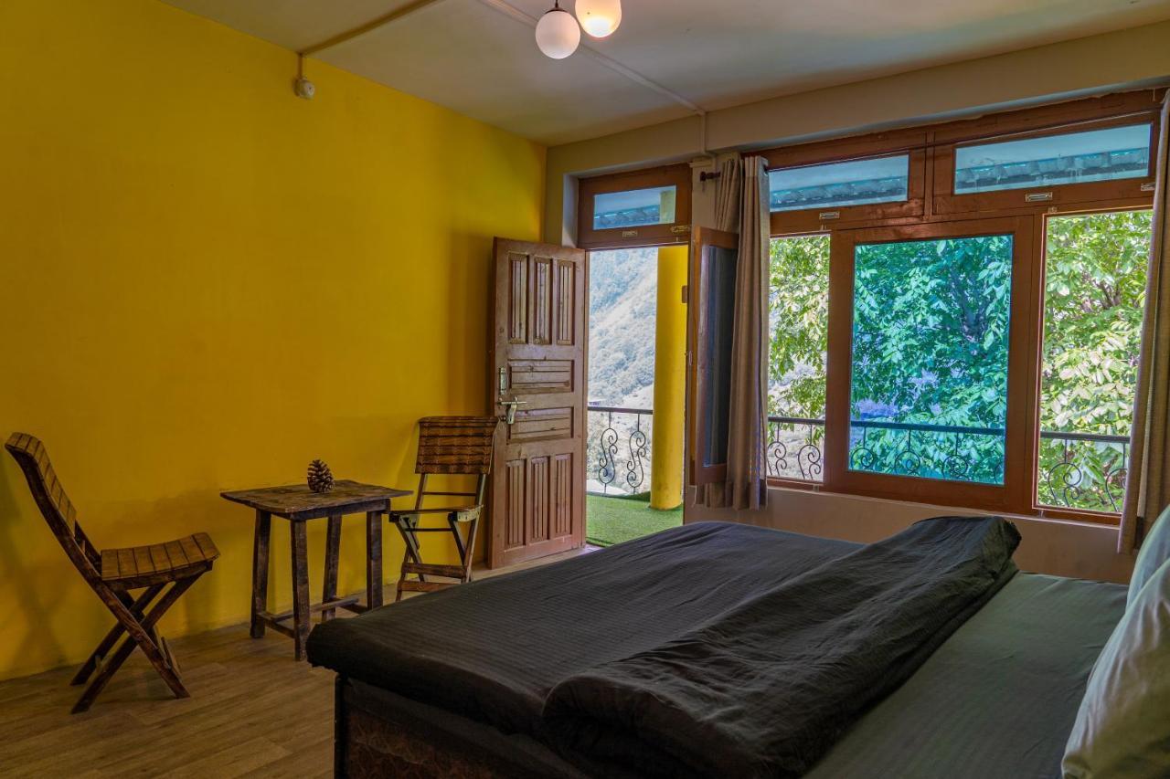 Whoopers Hostel Tosh Εξωτερικό φωτογραφία