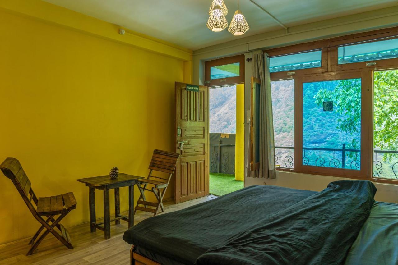 Whoopers Hostel Tosh Εξωτερικό φωτογραφία